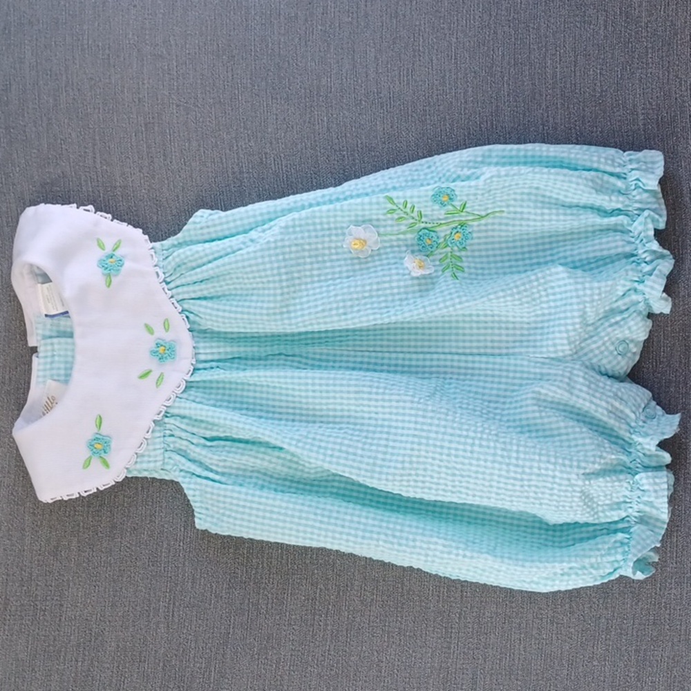 Vintage Little Bitty Gingham Bubble Romper with Floral Embroidery. 24 Months.